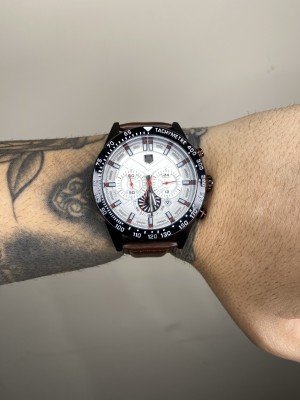 TAG HEUER TACHYMETRE COURO